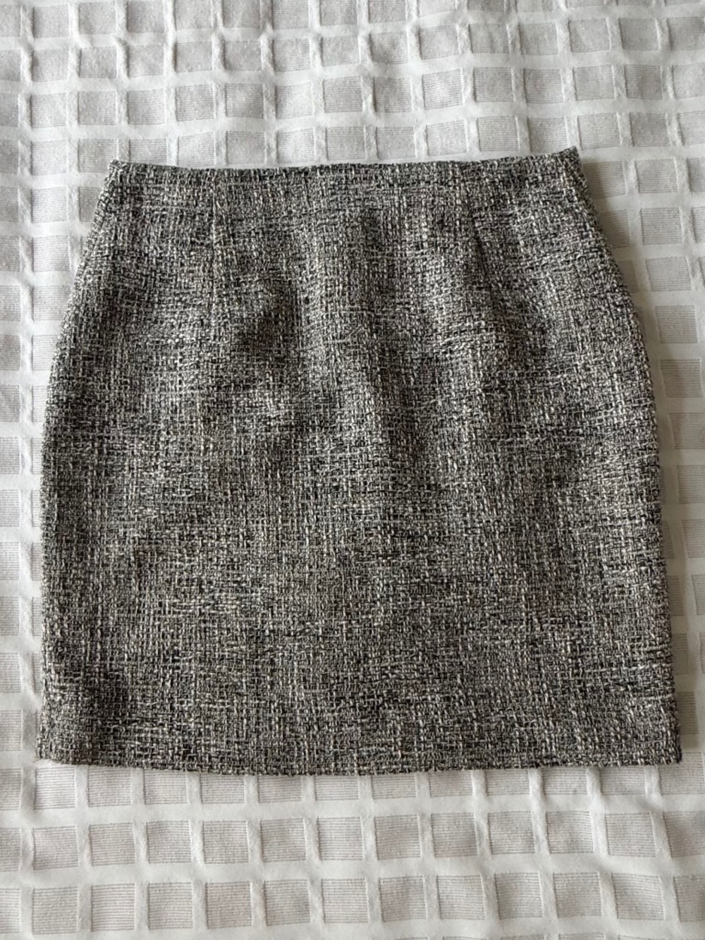 Grey Soft Twill Skirt with full back zipper Excellent Condition & fully lined